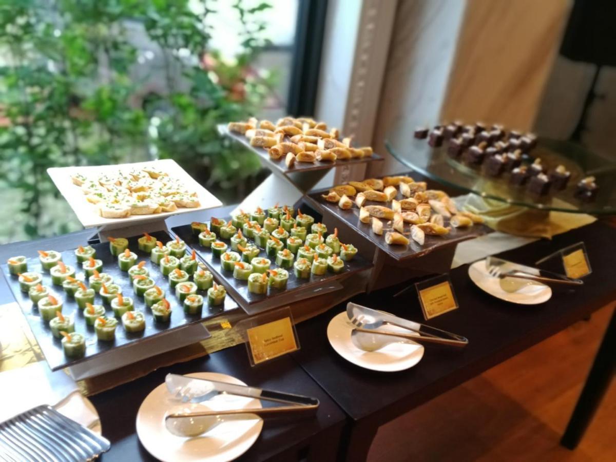 Prince Hotel Γιανγκόν Εξωτερικό φωτογραφία
