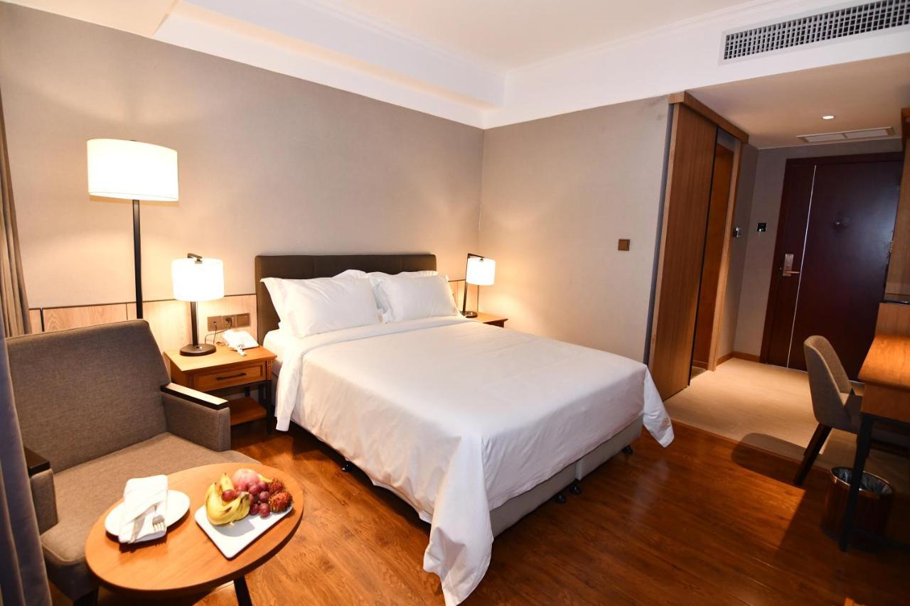 Prince Hotel Γιανγκόν Εξωτερικό φωτογραφία
