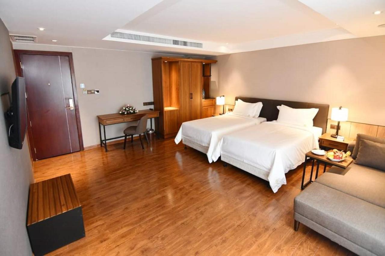 Prince Hotel Γιανγκόν Εξωτερικό φωτογραφία
