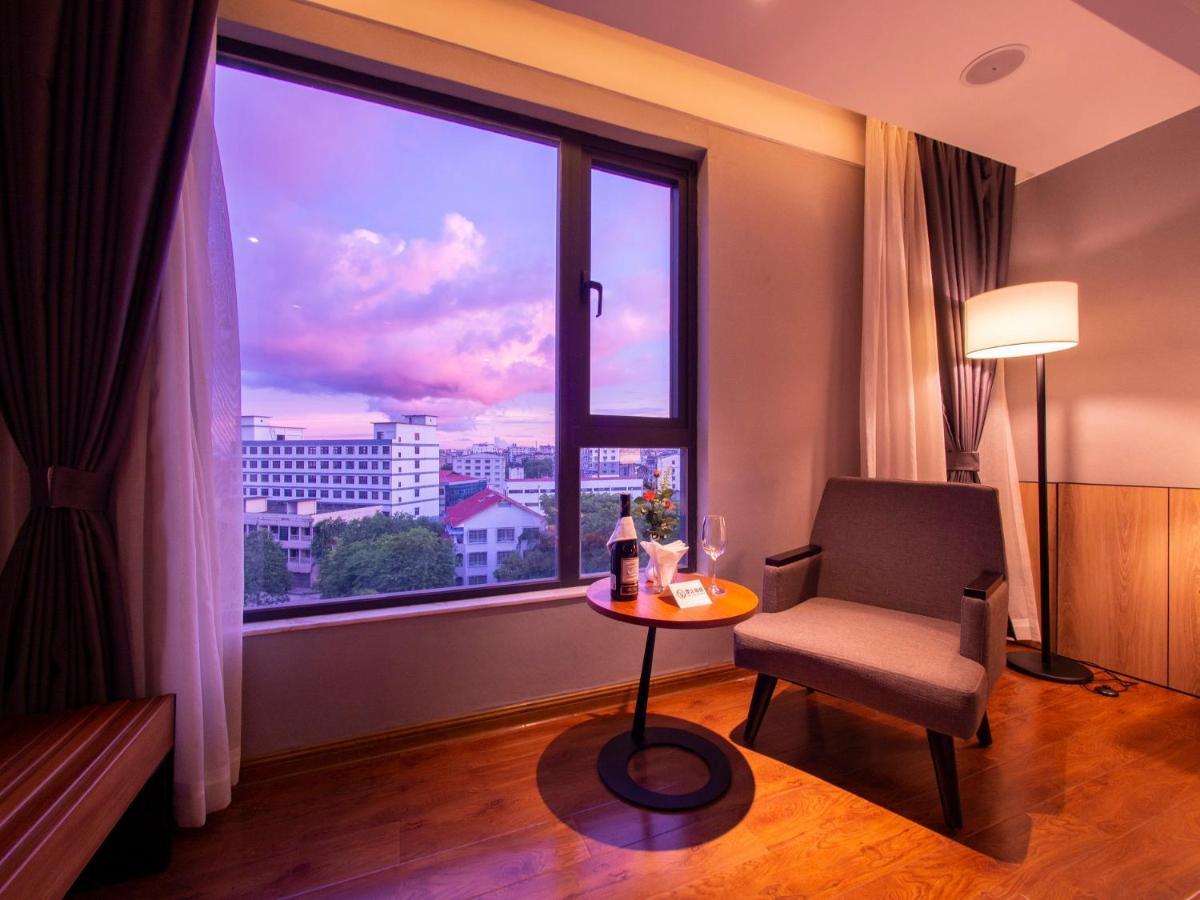 Prince Hotel Γιανγκόν Εξωτερικό φωτογραφία